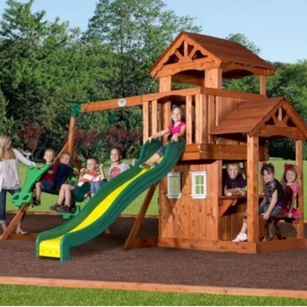 A wooden playset under $1000. with a swing that can hold up to 150 lbs. Also has adjustable swings that your child can grow with.